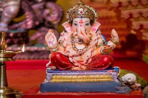 धन प्राप्तिको लागि उत्तर फर्केर गराै पूजा