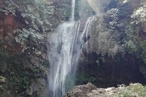 पर्यटकको मुख्य आकर्षण केन्द्र पुरन्धरा झरना