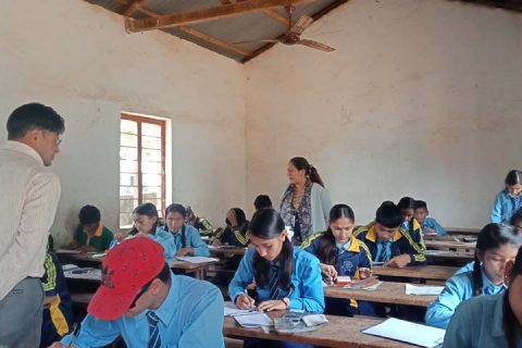 कक्षा ८ को परीक्षा नगरप्रमुखद्धारा अनुगमन