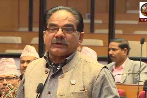 नेकपामाथिको प्रतिबन्धबारे सत्तापक्षीय सांसदको चेतावनी : ०५२ को स्थिति आउनसक्छ