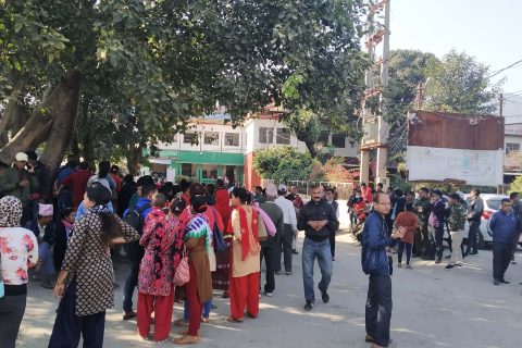 डाक्टरको लापरवाहीले बिरामीको मृत्यु भएको भन्दै लुम्बिनी प्रादेशिक अस्पतालमा धर्ना