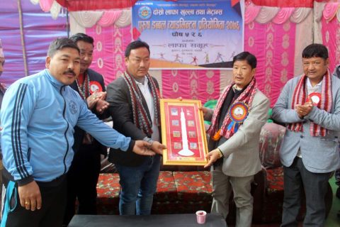लाफा समुहको आयोजनामा पाच नम्बर प्रदेशमै ठुलो धनराशीको ब्याडमिन्टन प्रतियोगिता सुरु