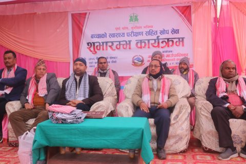 मायादेवी गाउँपालिकामा बच्चाको स्वास्थ्य परीक्षणसहित खोप सेवा सुरु