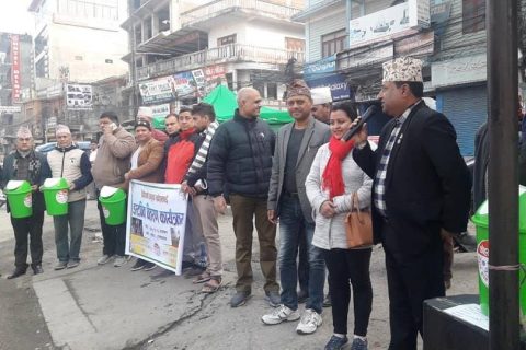 फोहर नफाल्न आग्रह गर्दै नागरिक स्तरबाट स्थानीय सरकारको सहयोगमा बुटवलमा नमुना अभियान सुरु