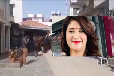 गम्भीर अवस्थामा फेला परेकी पूर्वसचिव कार्कीकी पत्नीको मृत्यु
