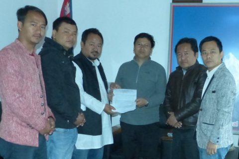 प्रदेश ५ को नामाकरण मगरात–थरुहट–अवध राख्न माग गर्दै सभामूखलाई ज्ञापन पत्र
