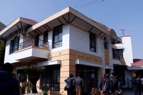 पूर्वसचिव कार्कीकी श्रीमतीको कामदार विजय चौधरीले पिर्काले हिर्काएर हत्या गरेको खुलासा