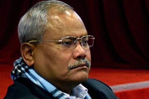 विजय गच्छदार सांसदबाट निलम्बित