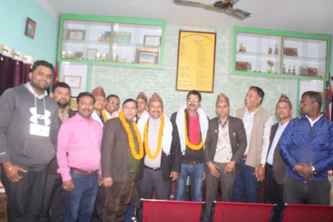 लुम्बिनी फलफुल तरकारी थोक व्यवसायी संघ द्धारा सल्लाहकारहरुलाई सम्मान तथा बधाई