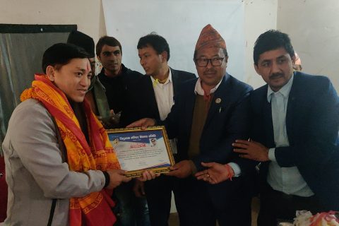धार्मिक पर्यटन पुरस्कार पत्रकार स्वस्तिक श्रेष्ठलाई