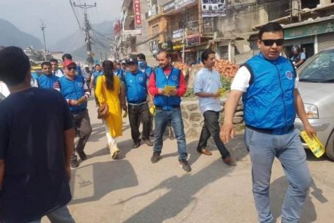 कोरोना भाईरस संक्रमण भित्रिन रोक्न जनचेतना जगाउँदै एस्कोनद्वारा पर्चा वितरण