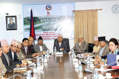 नेपाल लकडाउन :भोलिबाट घरबाट बाहिर निस्कन नपाइने