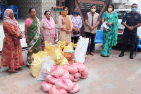 सिस्टर शोसाईटी बुटवल ११ द्धारा ४२ घरपविारलाई राहात खाद्य सामाग्री प्रदान