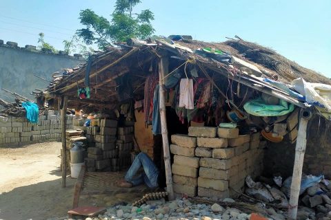 कोरोना प्रभाव :राहतले छुन नसकेको बस्ती