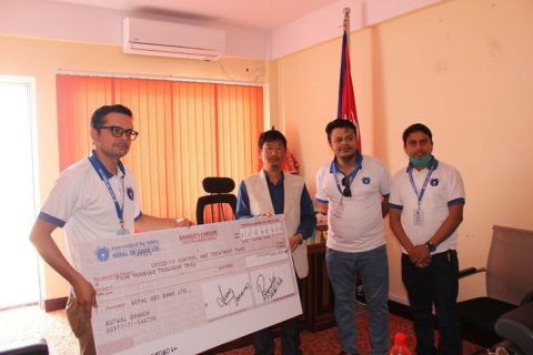 एसबिआई बैंकद्धारा प्रदेश ५ राहत कोषमा ५ लाख सहयोग