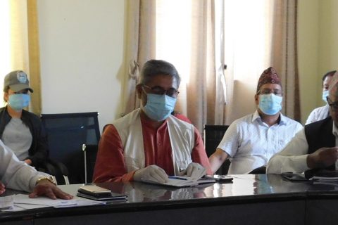 देबदह नगरपालिद्धारा ४७ सय घरपरिवारलाई राहत प्रदान, स्वास्थ्य सामाग्रीको अझै अभाव