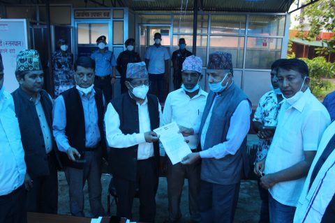 नेपाली काँग्रेस रुपन्देहीले भन्यो : सरकार भ्रष्टाचार गर्न छोड, जनतालाइ कोरोनाबाट जोगाउनेतीर लाग