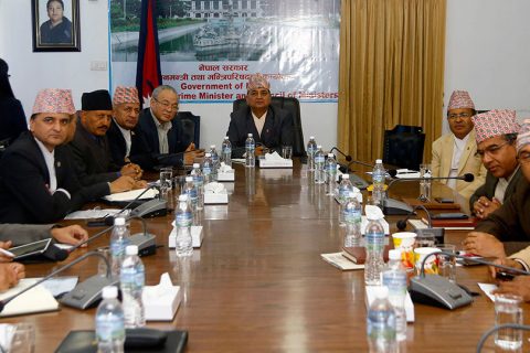 संक्रमण सयभन्दा कम भएका जिल्लामा यसरी खुल्दैछ लकडाउन