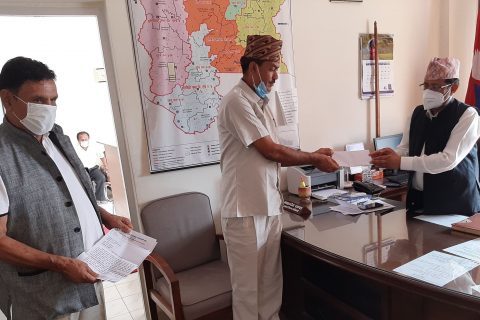 देशभरका ट्रक व्यवसायीद्वारा प्रधानमन्त्रीलाई ८ बुदे ज्ञापन पत्र, ढुवानी सेवालाई मुल्य अभिवृद्वि करको सीमावाट हटाउन माग