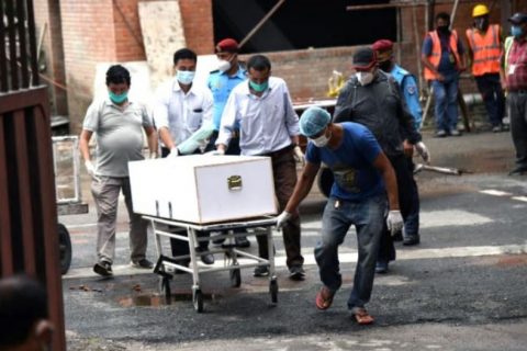 कतारबाट २० वटा शव नेपाल ल्याइयो