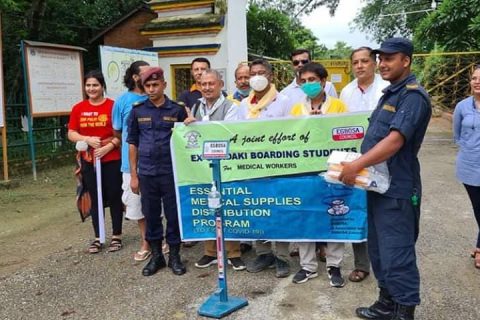 इग्बोसा काउनसीलद्धारा लुम्बिनी सांस्कृतिक नगरपालिकाका बिपन्न परिवारलाई खाद्यन्न तथा स्वास्थ्य सामाग्री सहयोग