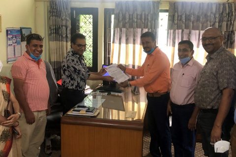 डिमाण्ड चार्ज र महसुल छुटका लागि रुपन्देही उद्योगद्धारा बिद्युत प्राधिकरणमा ज्ञापनपत्र