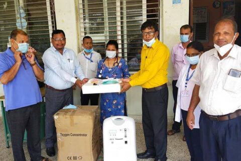 प्रादेशिक अस्पताल बुटवल र  पिपरा अस्पताल कपिलवस्तु लाई अक्सिजन मेसिन प्रदान
