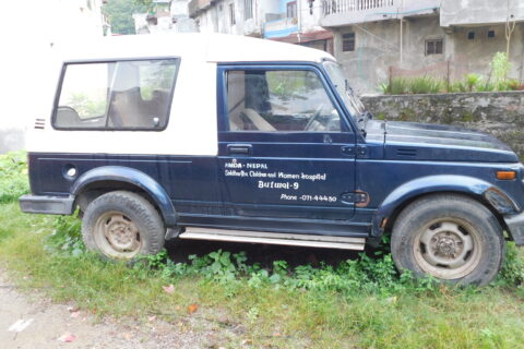 सिद्धार्थ वाल तथा महिला अस्पताल बुटवलको  गाडी वेवारिसे अवस्थामा खोला किनारामा अलपत्र