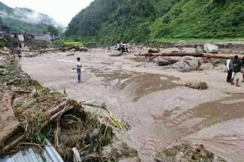 बागलुङमा  बाढीले मृत्यु  हुनेको संख्या १७ पुग्यो , २१ जना बेपत्ता