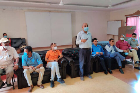 राजधानी सार्ने भएपछि नेकपाका साढे दुई हजार जनाद्वारा सदस्यता परित्यागको घोषणा