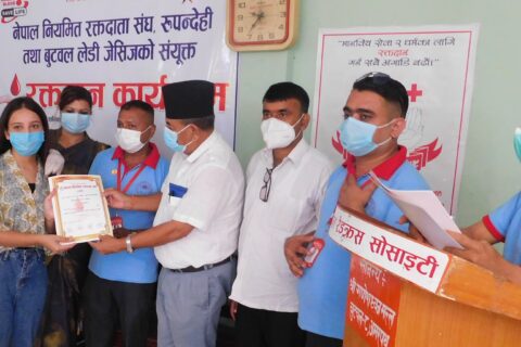 नियमित रक्तदानमा ६२ युनिट रगत संकलन