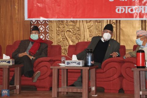 पेरिसडाँडामा नयाँ रणनीति बनाउँदै दाहाल–नेपाल