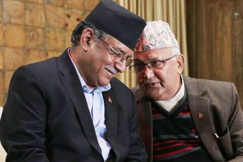 बालुवाटार पुगेर प्रचण्डको आग्रहपछि संवैधानिक परिषद् बैठक स्थगित
