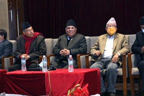 ओलीविरुद्ध आक्रामक बन्दै प्रचण्ड-नेपाल समूह, थप रणनीति तय गर्न डाक्यो बैठक