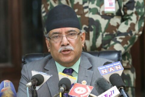 केपी ओली मलाई सिध्याउन लागेका छन् : प्रचण्ड