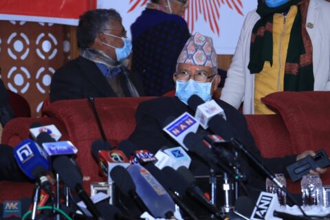 जिम्मेवारी टुंगो लगाउन माधव नेपालको संयोजकत्वमा कार्यदल
