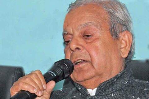 चार सांसद पदमुक्त गर्ने निर्णयविरुद्ध महन्थ ठाकुर निर्वाचन आयोगमा