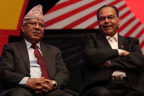 ओली समूहद्धारा झलनाथ र माधवलाई पार्टीको साधारण सदस्यबाटै निष्काशन