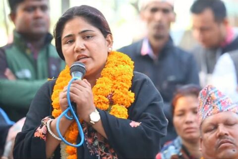विमला वली फेरि एमालेमा