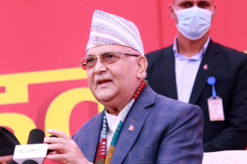 ओलीको आरोप : प्रचण्डले पार्टी कब्जा गर्न नसके पछि विभाजन गर्न तर्फ लागे