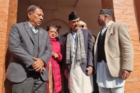प्रकाशमान सिंहले देउवालाई समर्थन गर्ने