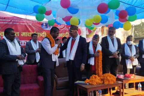रूपन्देहीका २ गाउँपालिका अध्यक्ष एमालेमा प्रवेश