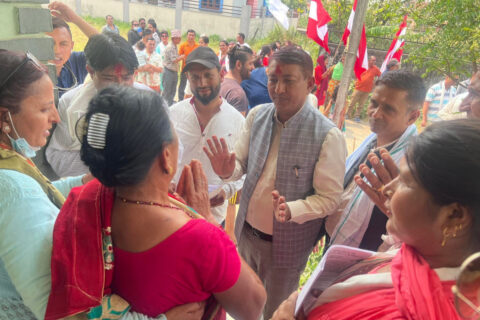 रुपन्देहीको तिलोत्तमामा गठबन्धनले थाल्यो घरदैलो