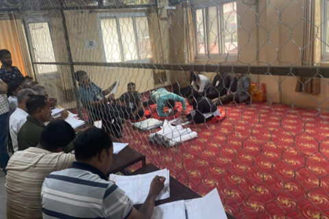 रुपन्देहीमा मतगणना : देवदह,तिलाेत्तमा र सैनामैनामा एमाले-कांग्रेस अघि-पछि !