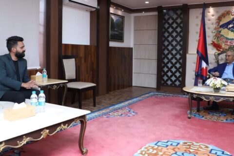 मेयर साहलाई प्रधानमन्त्रीकाे आश्वासन : कामपाको समस्या समाधानमा सहयोग रहन्छ