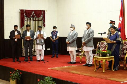जसपाका ३ मन्त्रीले लिए शपथ
