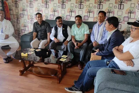 लुम्बिनीमा गठबन्धन दलको बैठक : निर्वाचनमा गठबन्धलाई मजबुत ढंगले लैजाने निर्णय