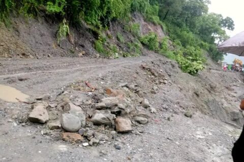 पहिरोले बुटवल- तानसेन सडक खण्ड अबरुद्ध