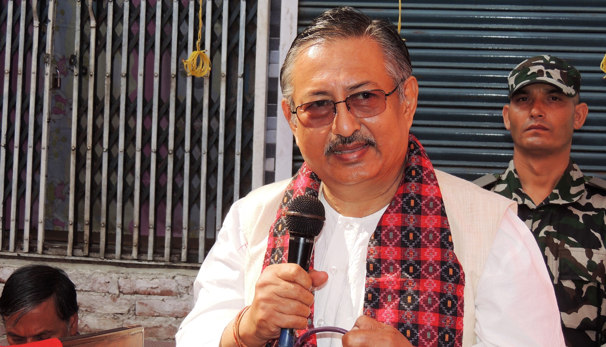 बालकृष्ण खाँण उभिए गगनको पक्षमा, फेरि पनि सर्वसम्मत सभापति बन्ने घोषणा