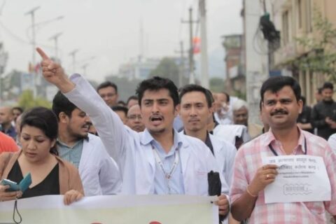 सरकार र चिकित्सकबीच ६ बुँदे सहमति, आन्दोलनका कार्यक्रम स्थगित (सहमतिपत्रसहित)
